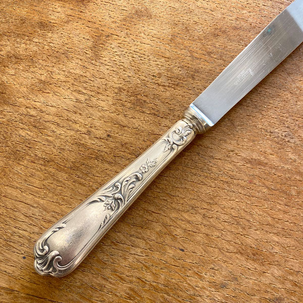 Cheese knife, Rocaille model, Ercuis