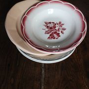 6 assiettes creuses dépareillé Digoin Sarreguemines rouge bleu rose