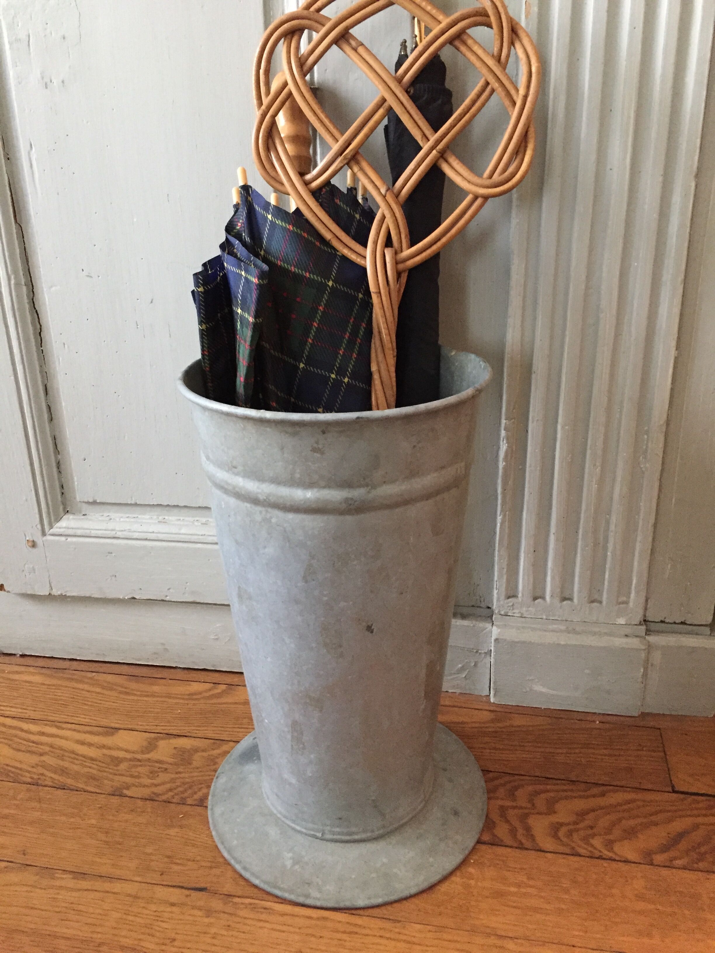 Pot of florist, zinc