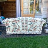 Canapé tissu 2 places.Très bon état 450 euros.