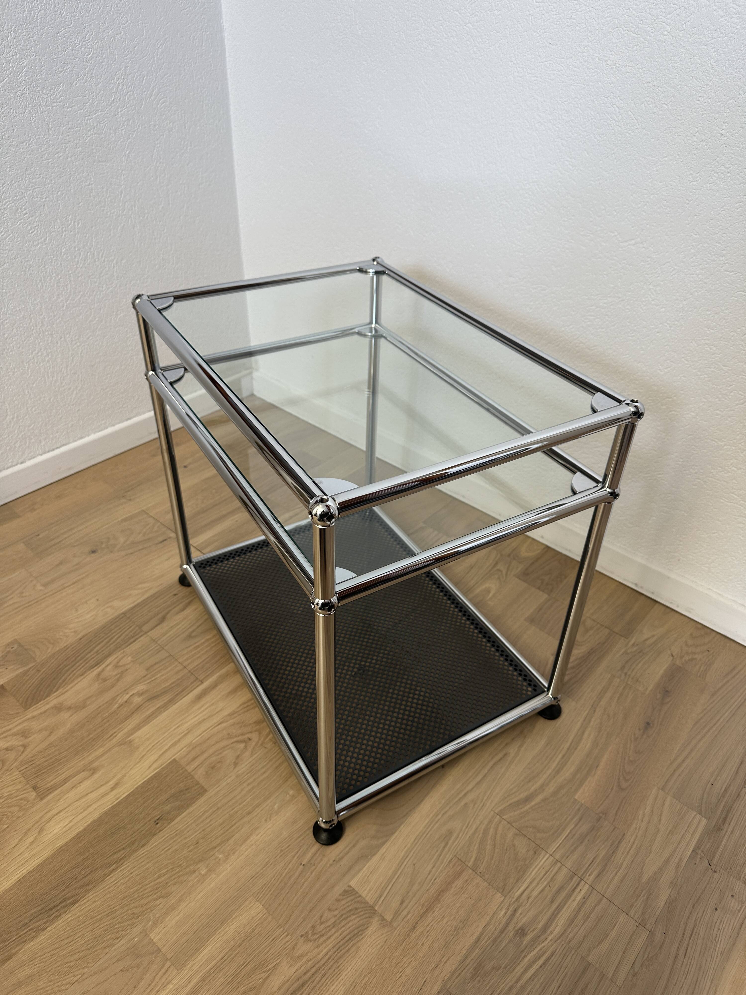 Table d’appoint USM Haller en verre et Gris Anthracite