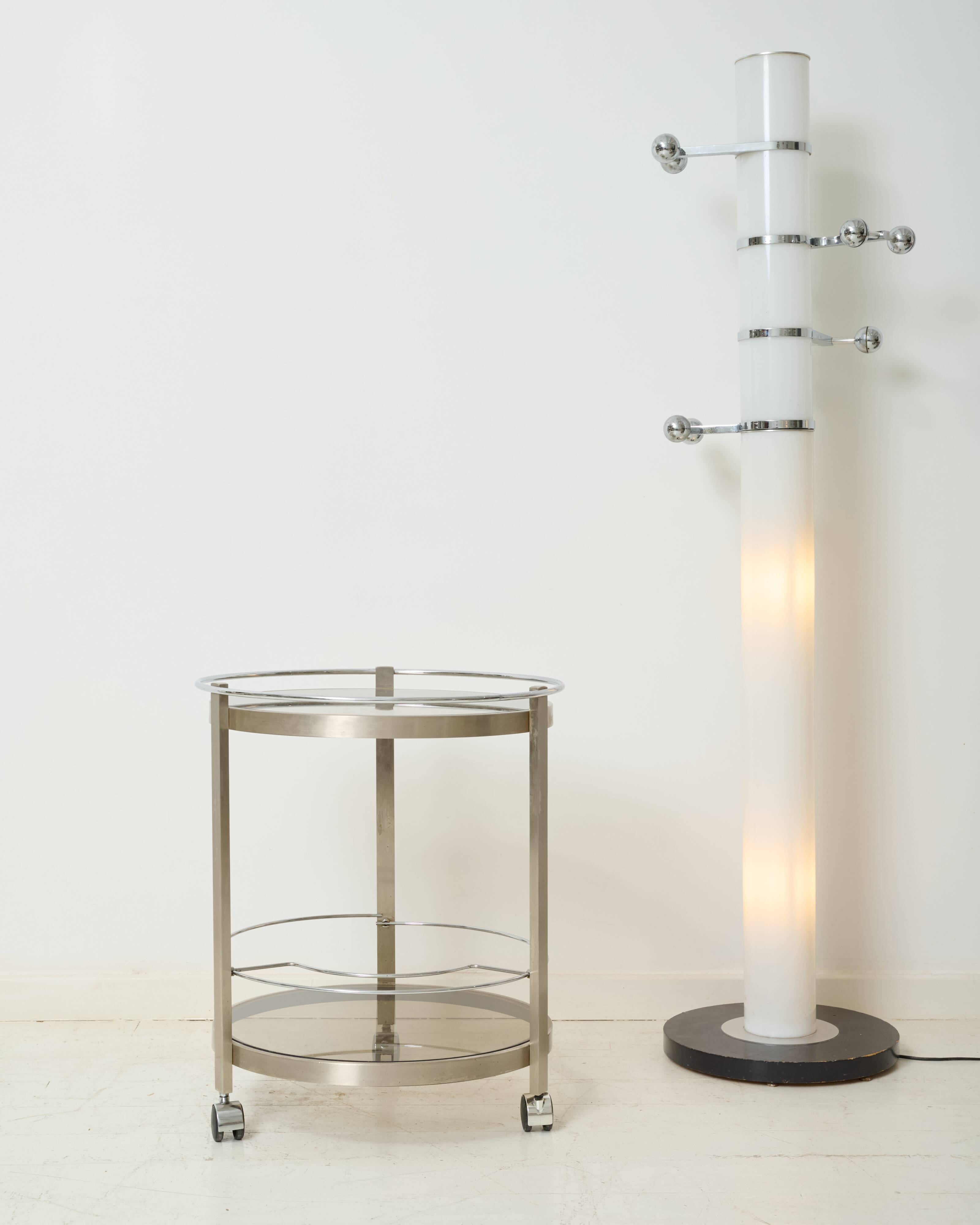Round brushed aluminium dessert table, 1970-1980