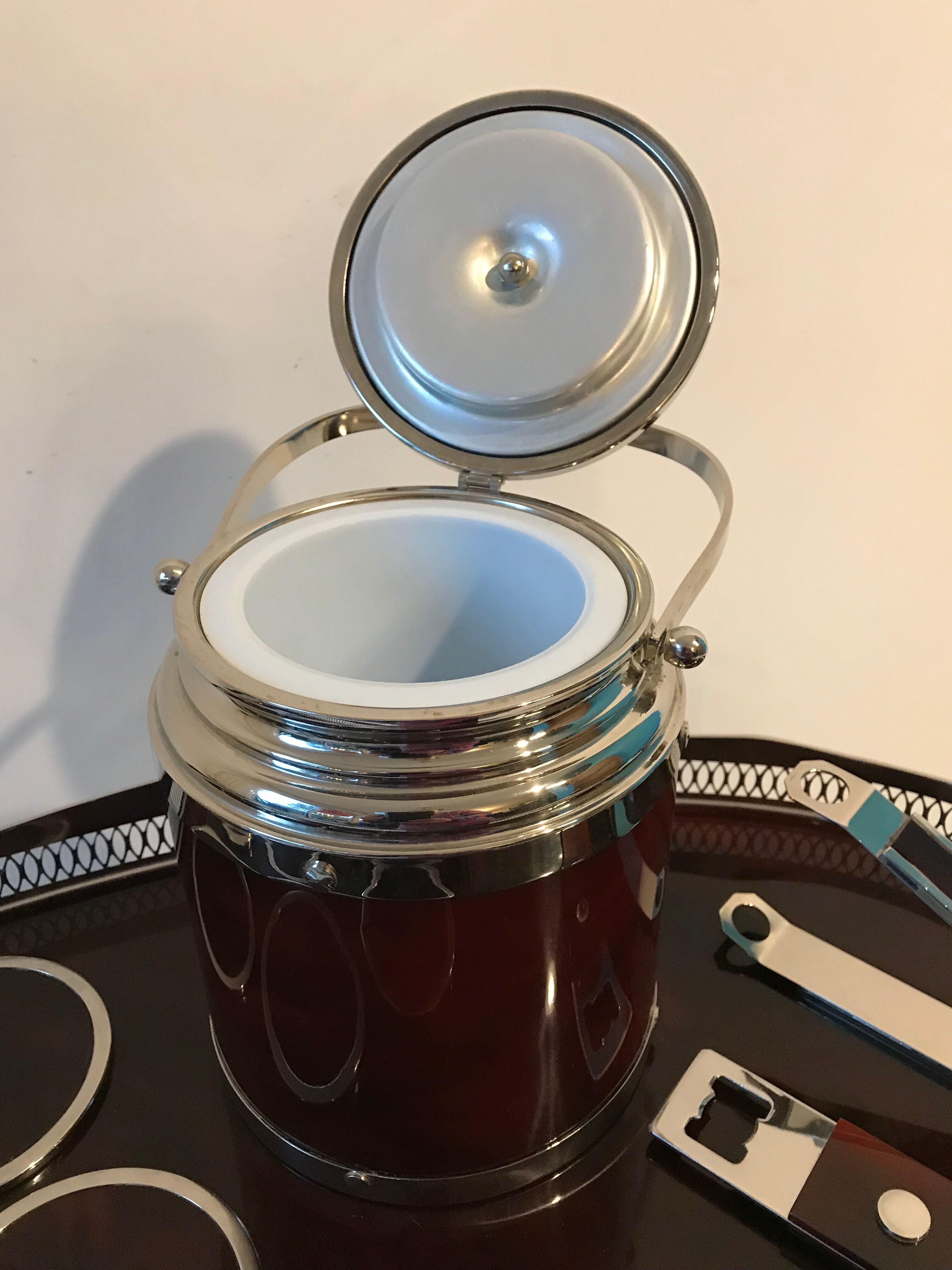 Service tray of silver metal, wood and fake tortoiseshells 1970