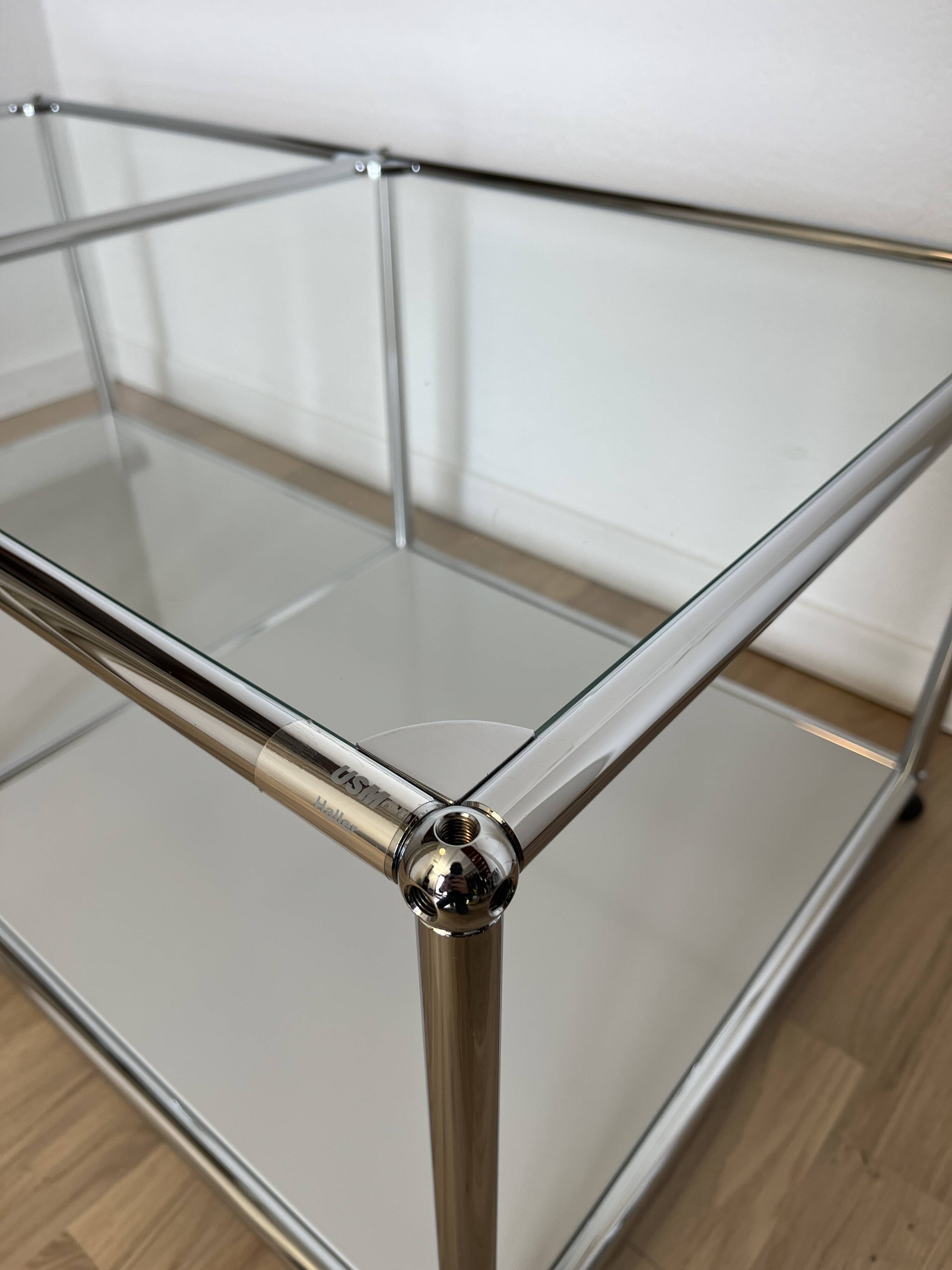 USM Haller Coffee Table in Light Grey and Glass
