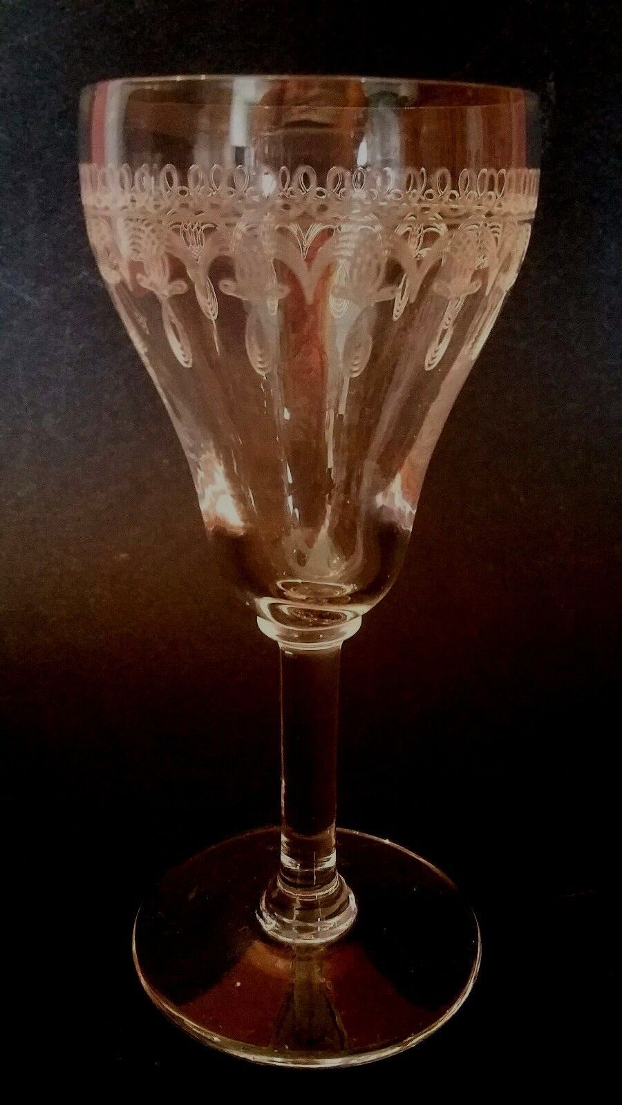 Verre à porto ou apéritif en cristal gravé XIXème