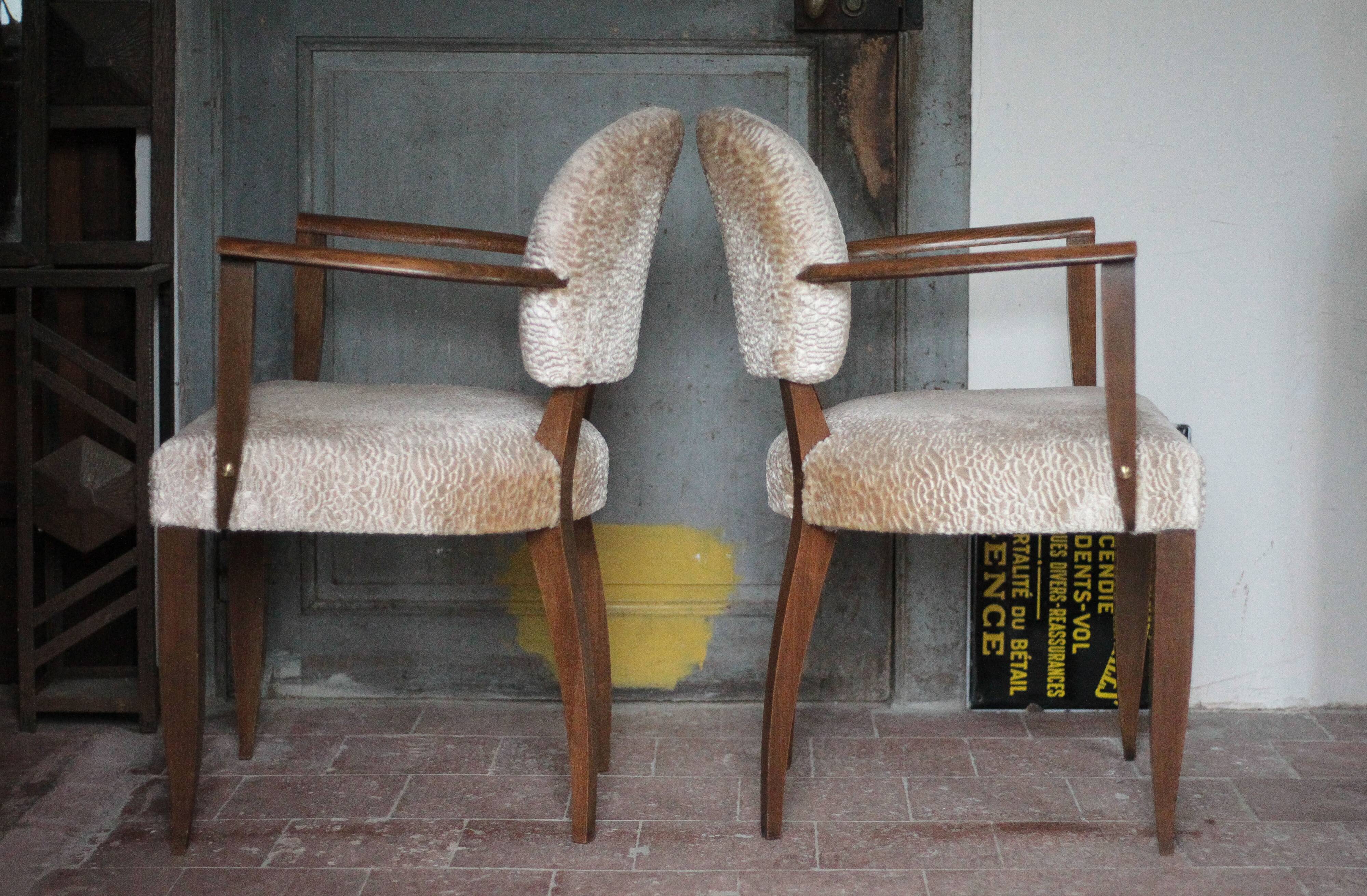 Pair of bridge chairs in wood and powder pink satin-effect fabric, Art Deco style