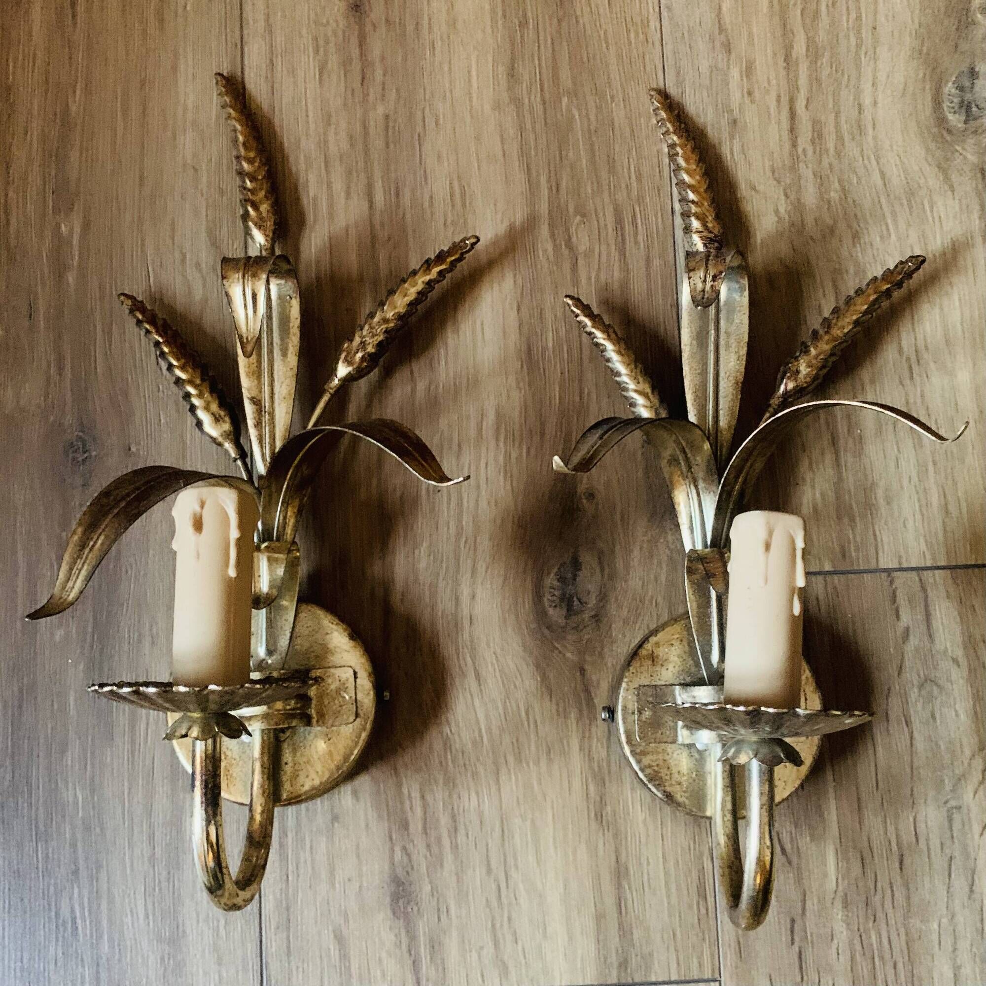 Pair of wheat spike wall lights in gold metal