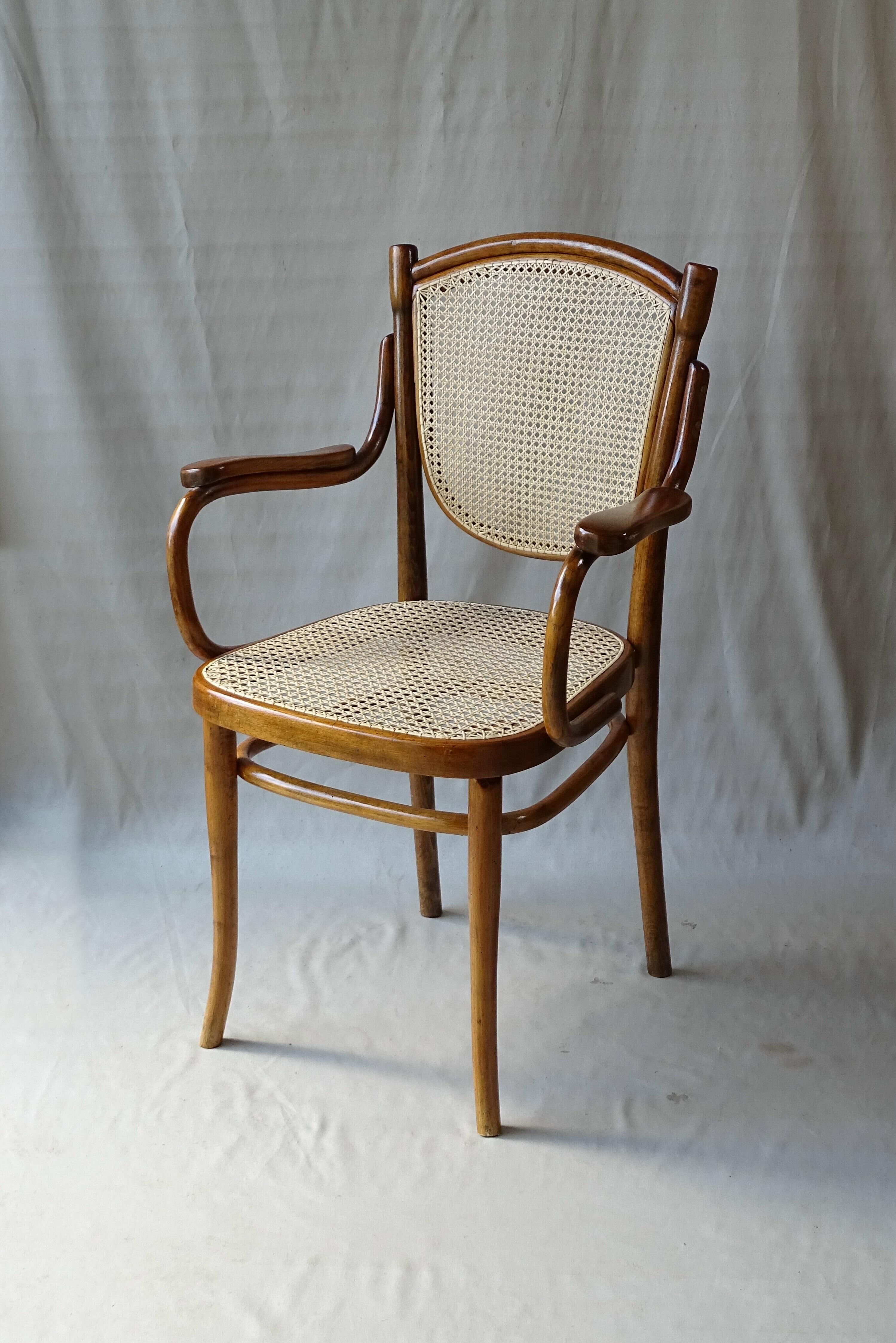 Fauteuil Thonet N°59 vers 1900, cannages neufs
