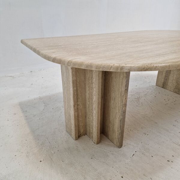 Table basse en travertin italien