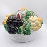 Fruit basket with lid. Enameled barbotine. Large model. Bordallo Pinheiro