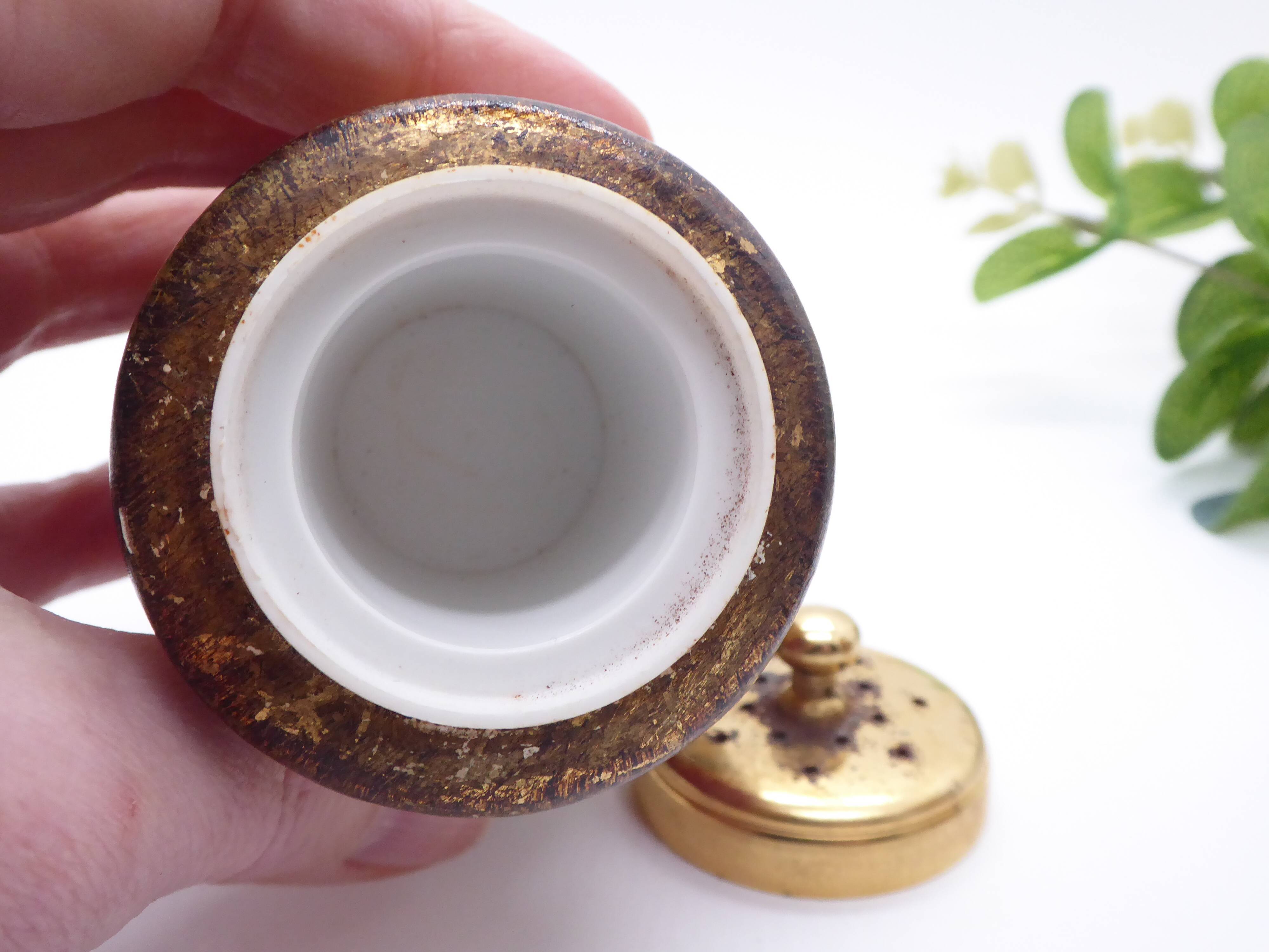 Salt shaker and pepper mill Florentine style