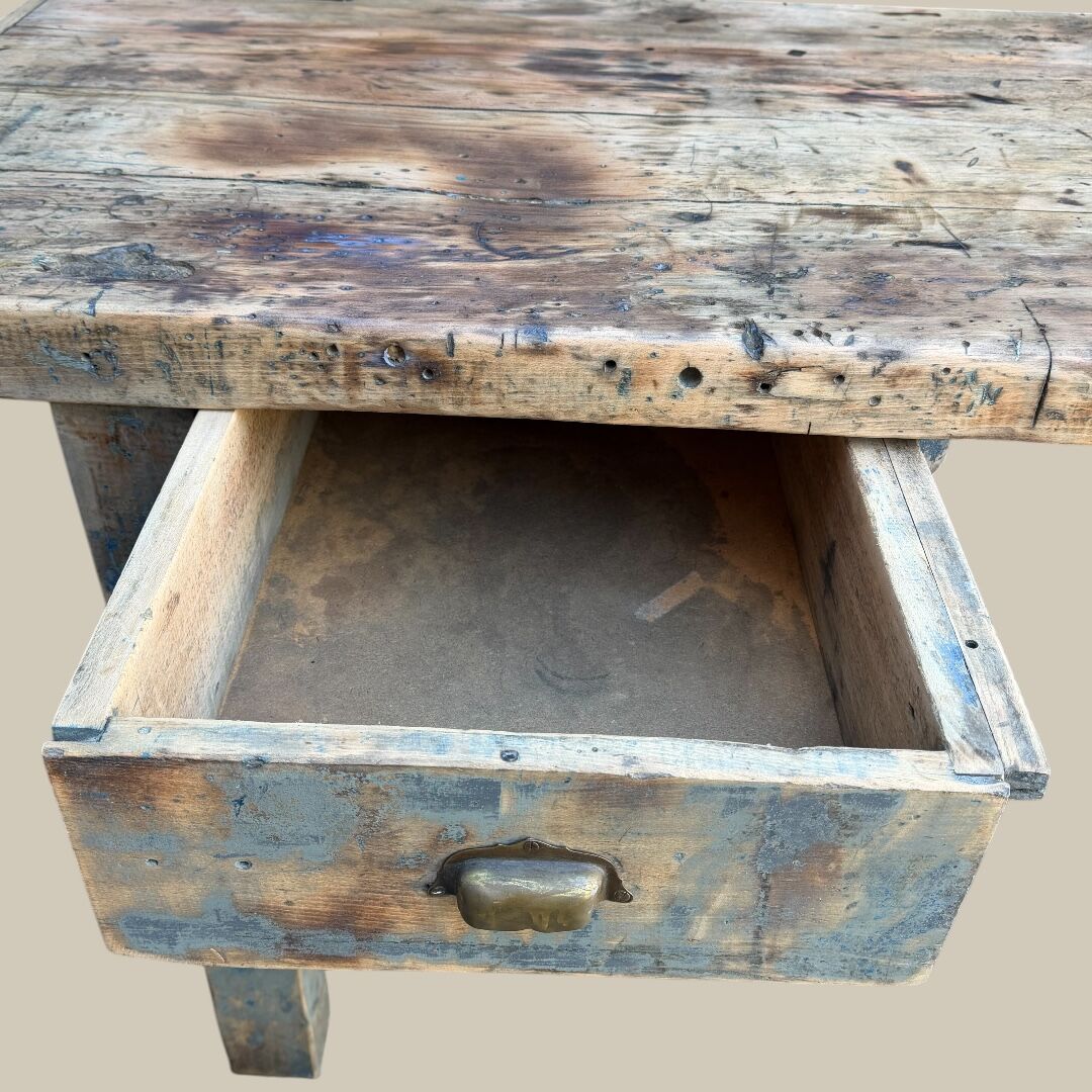 Blue patina beech drawer console established in 1940.