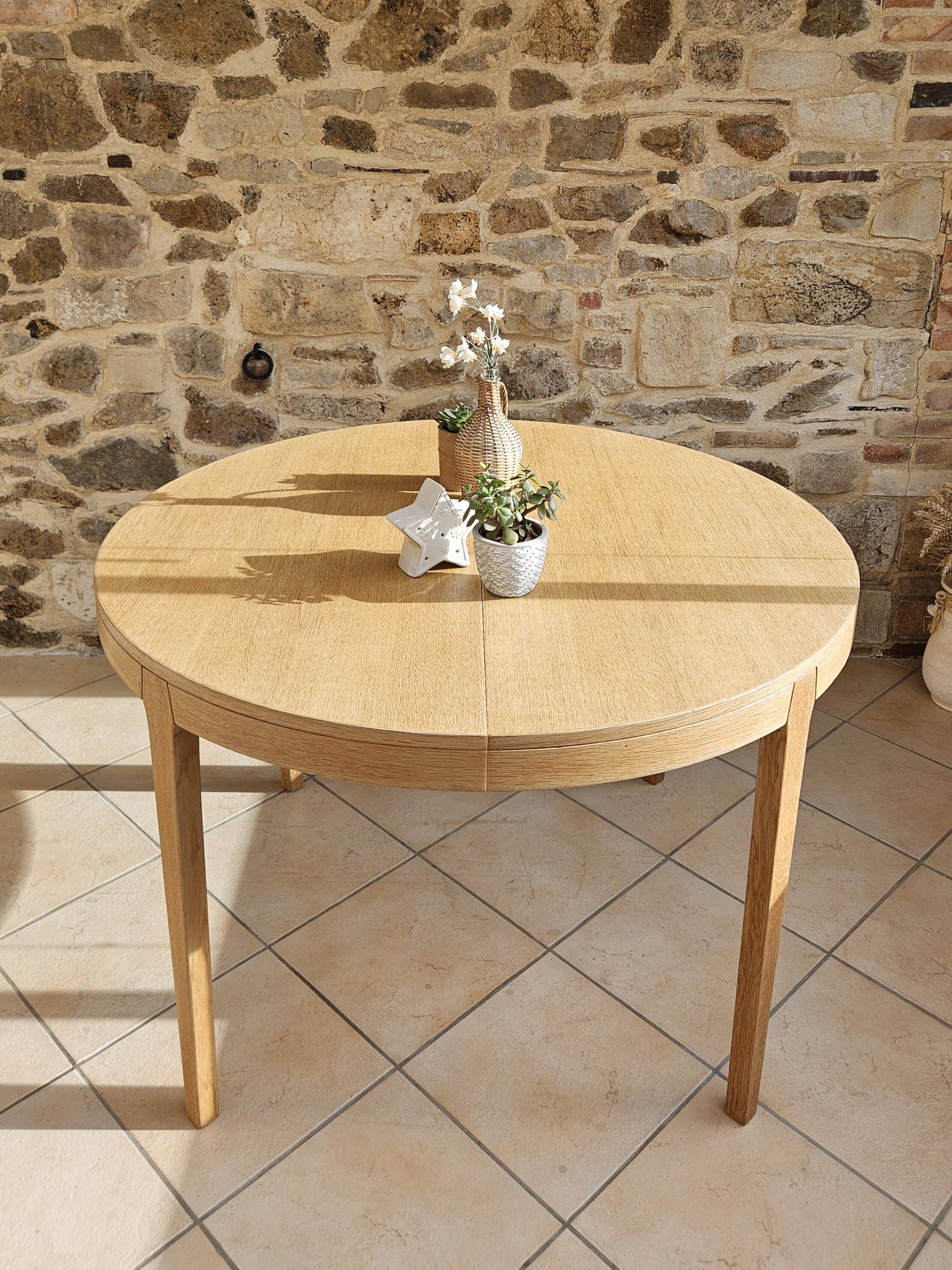 Round table