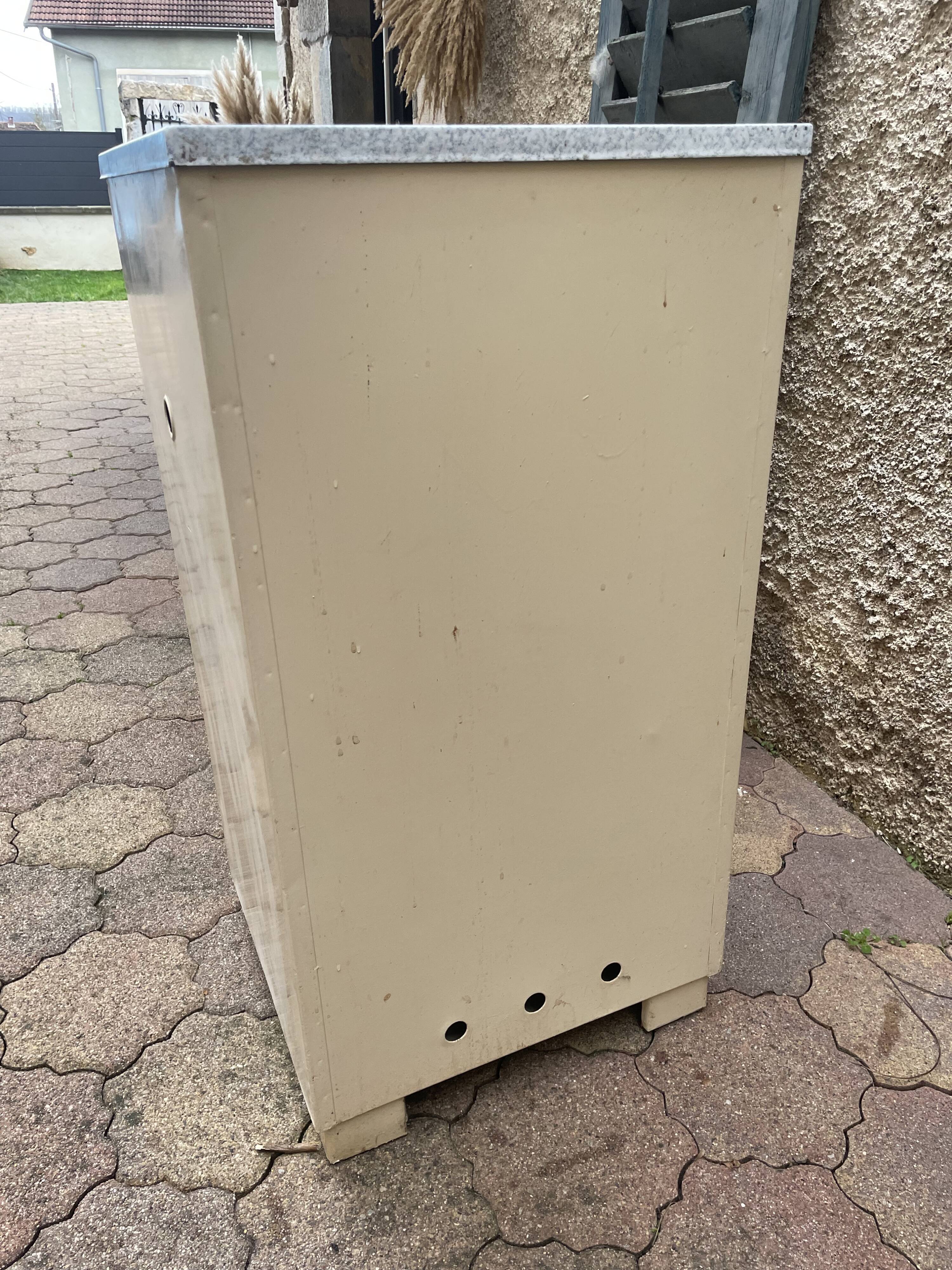 Furniture stored bottle in enamelled sheet metal
