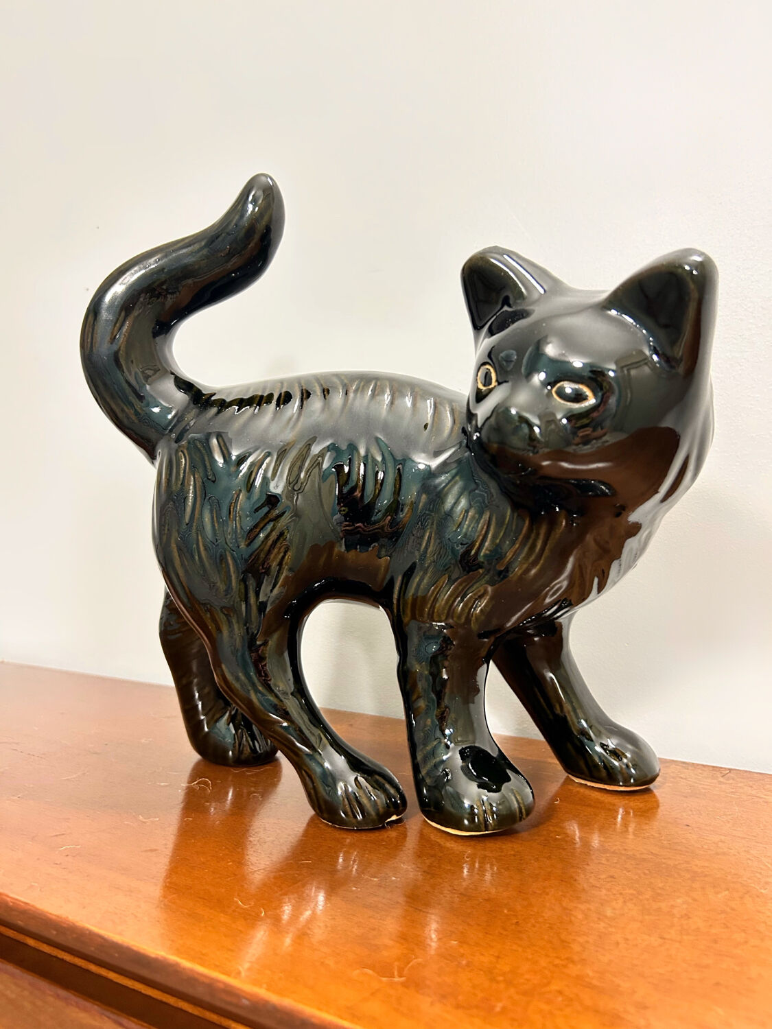 Black ceramic cat 60s