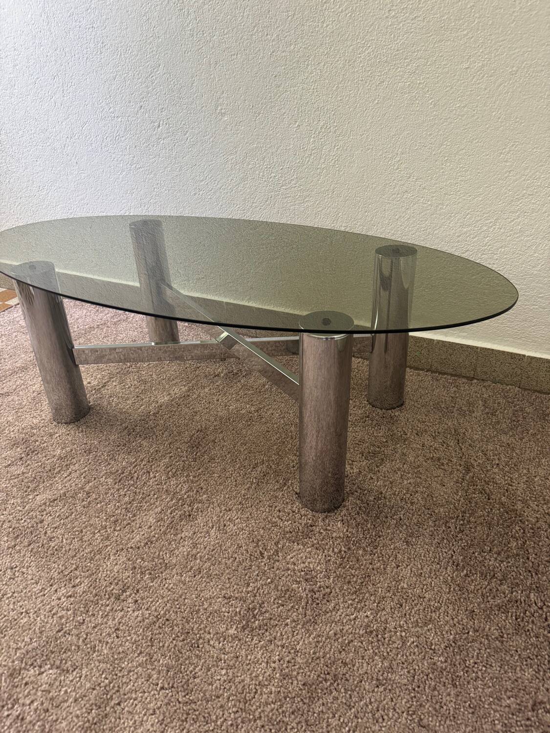 Table basse métal chromé verre fumé années 70