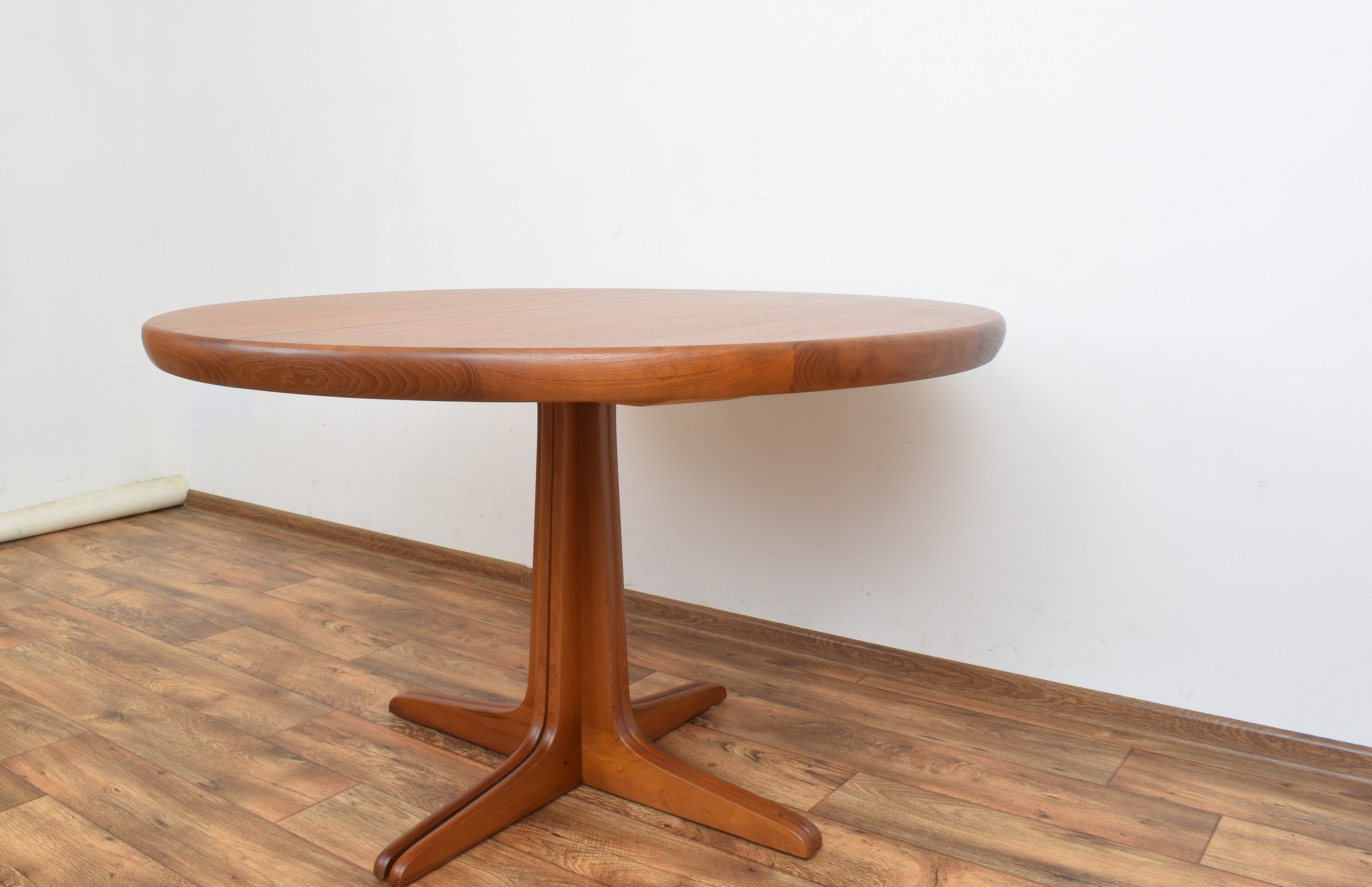 Teak extendable dining table from VV Møbler Spøttrup, 1960