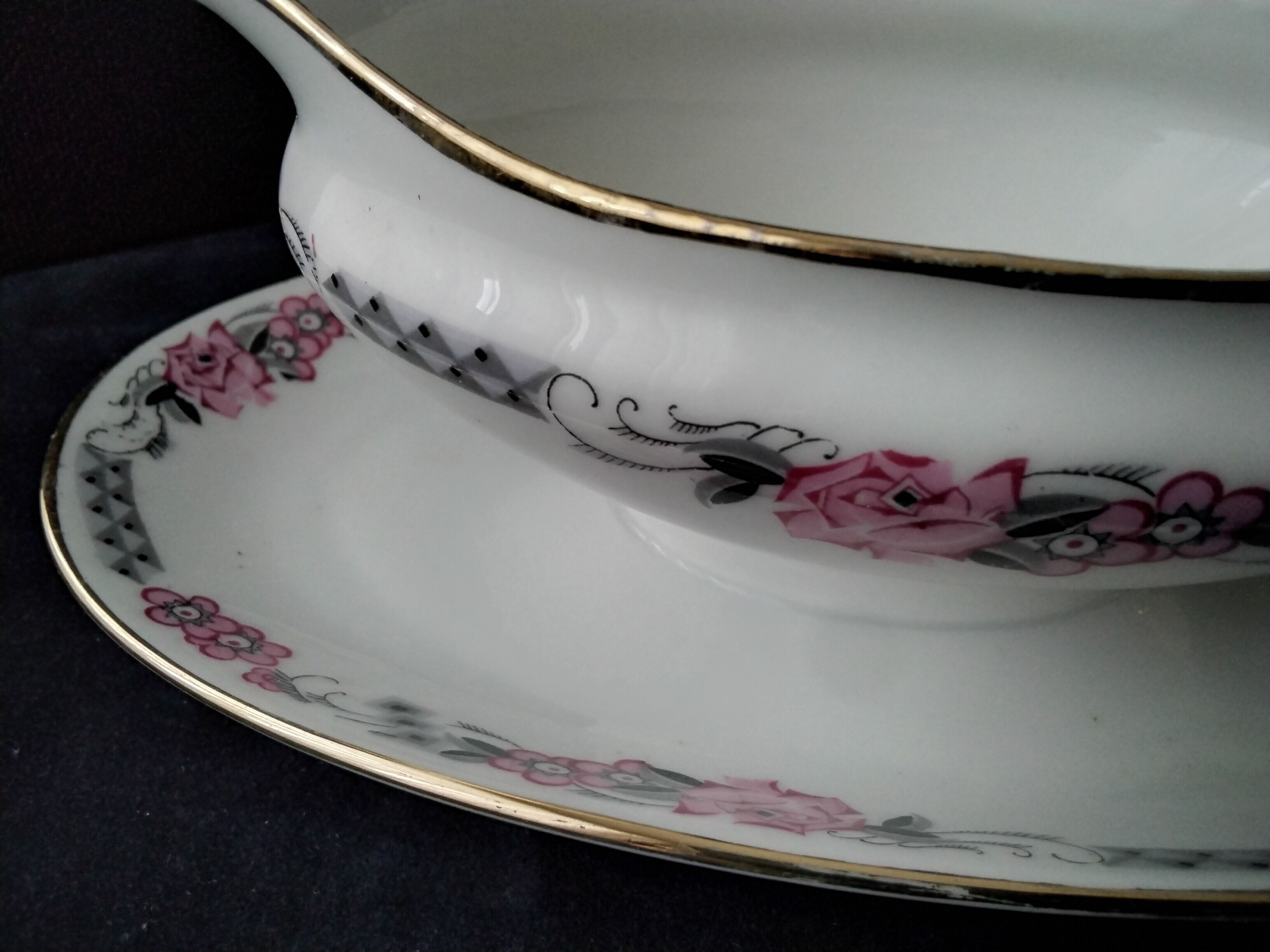 Saucière ancienne en porcelaine  Art Déco