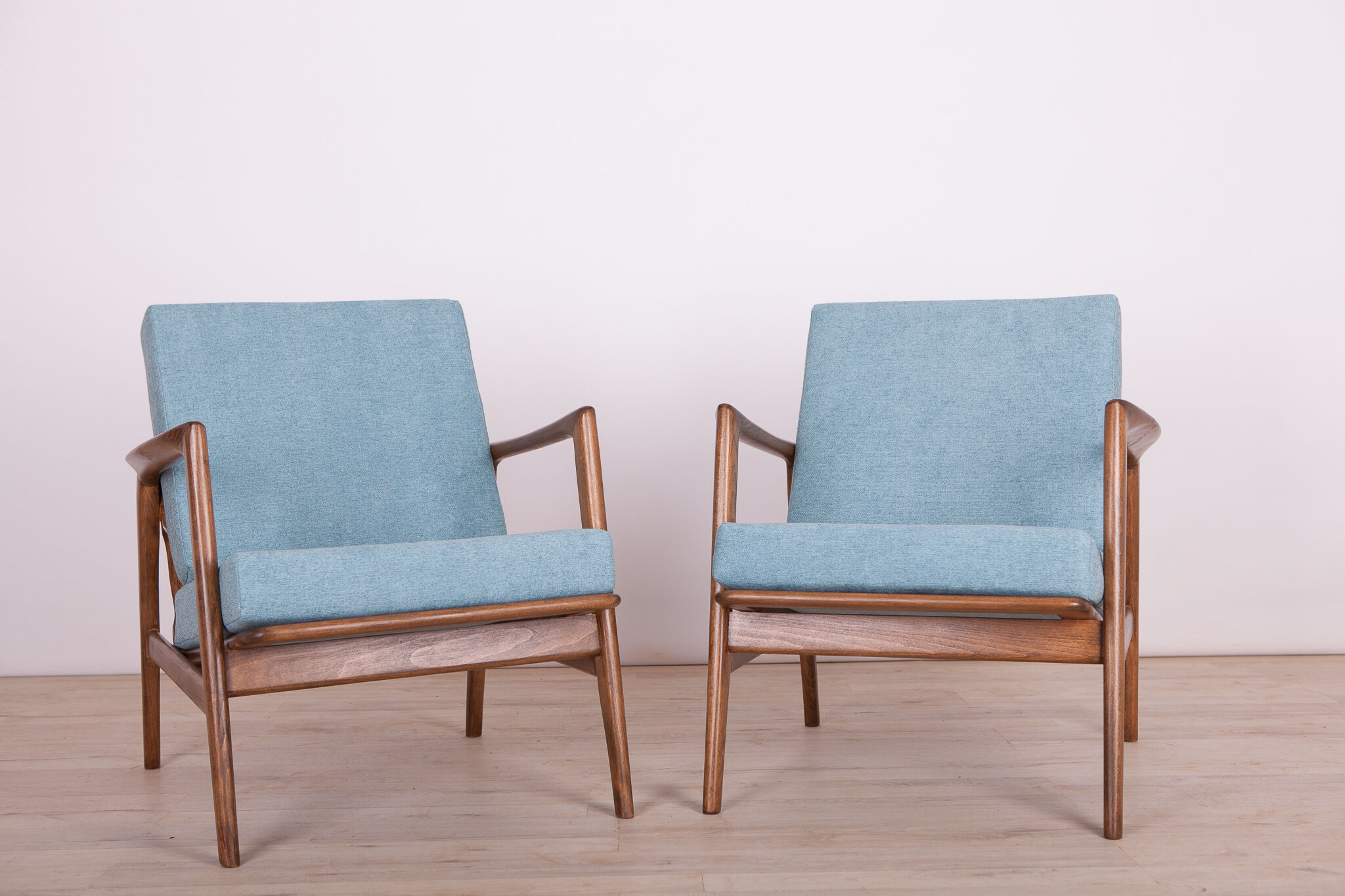 Armchairs 300-139 by Swarzędzka Factory, 1960s, Set of 2