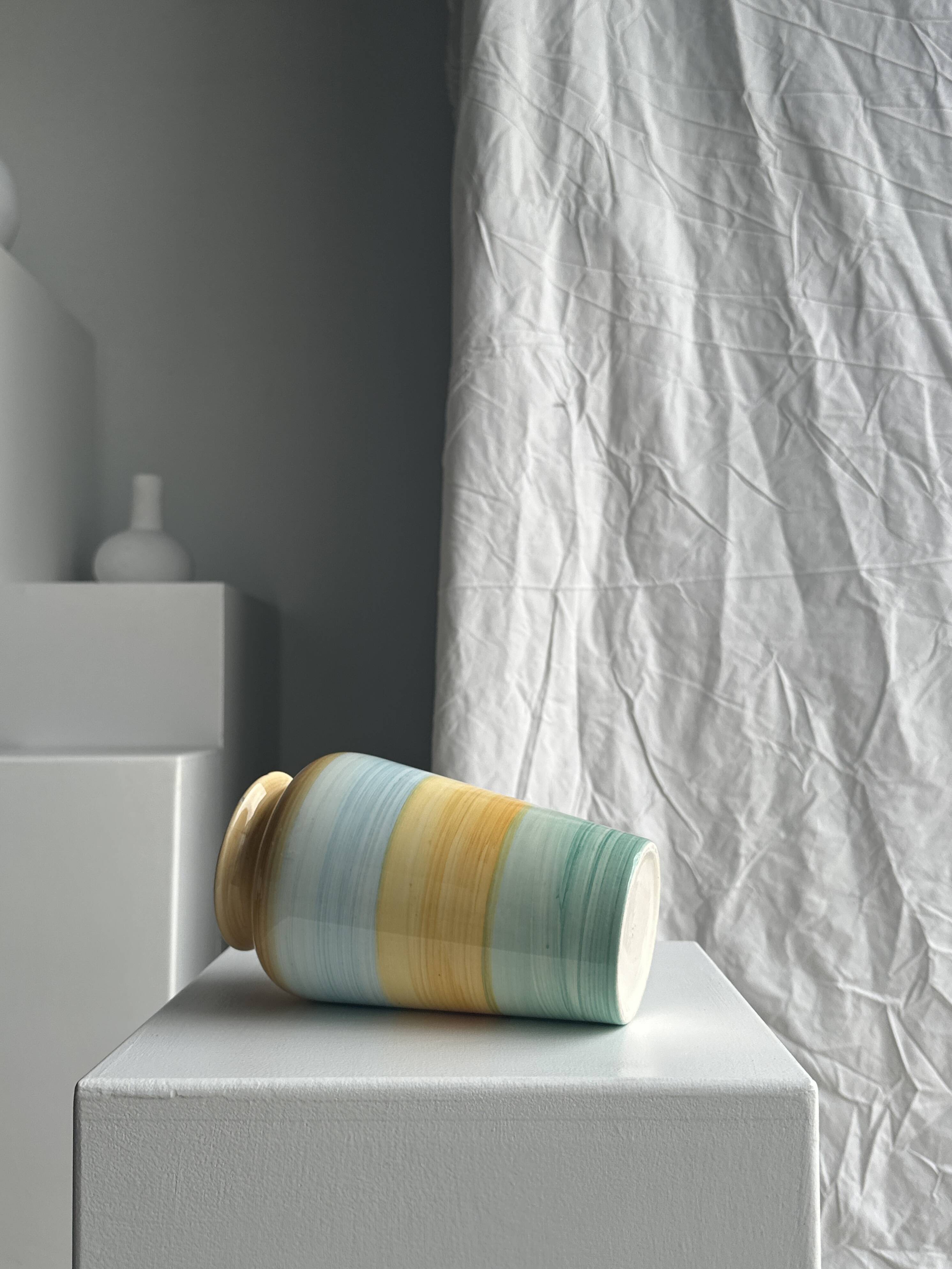 90s vase green, yellow, blue
