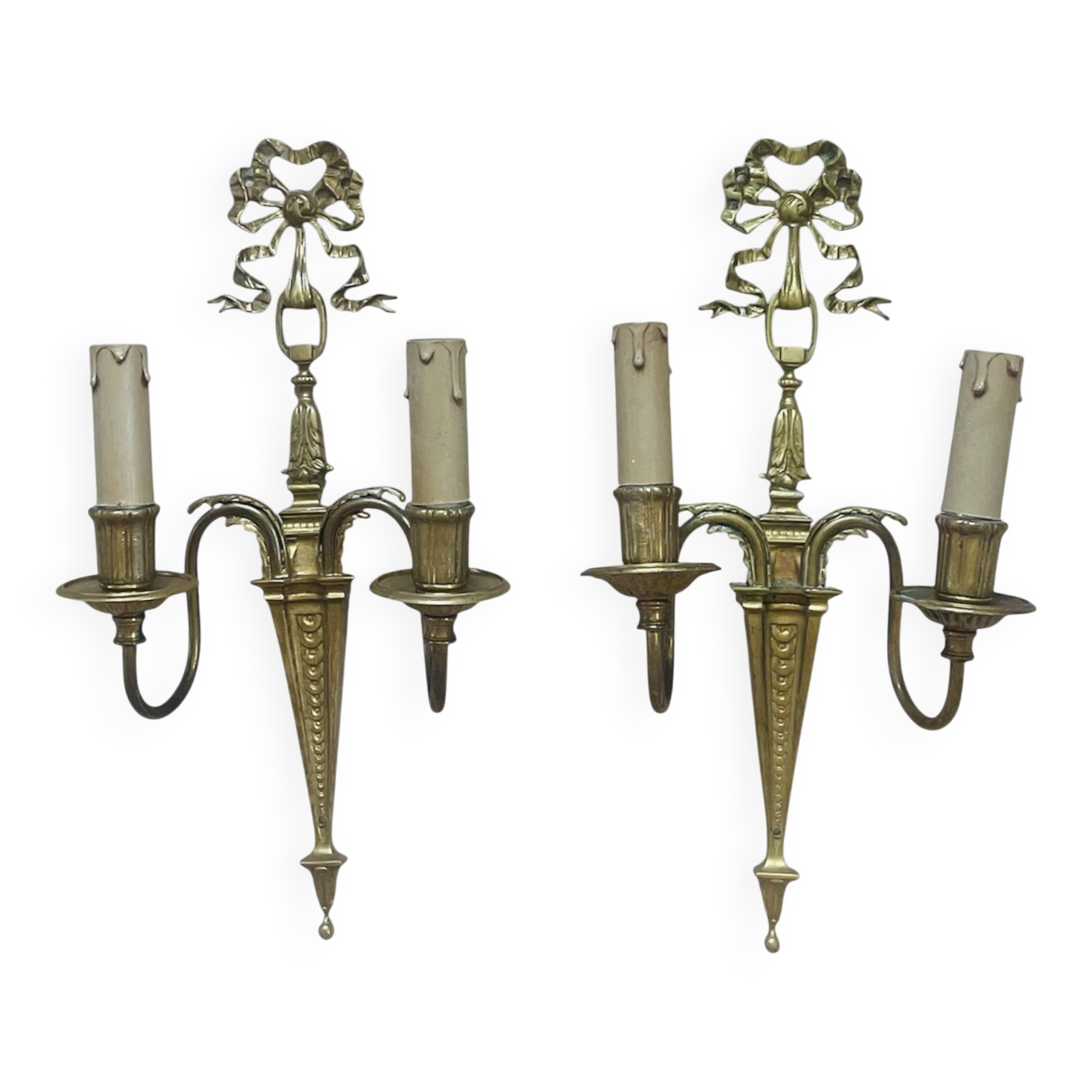 Pair of wall lights in brass and gilded bronze, Arnold Montrose Ltd, Lo