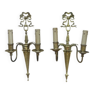 Pair of wall lights in brass and gilded bronze, Arnold Montrose Ltd, Lo