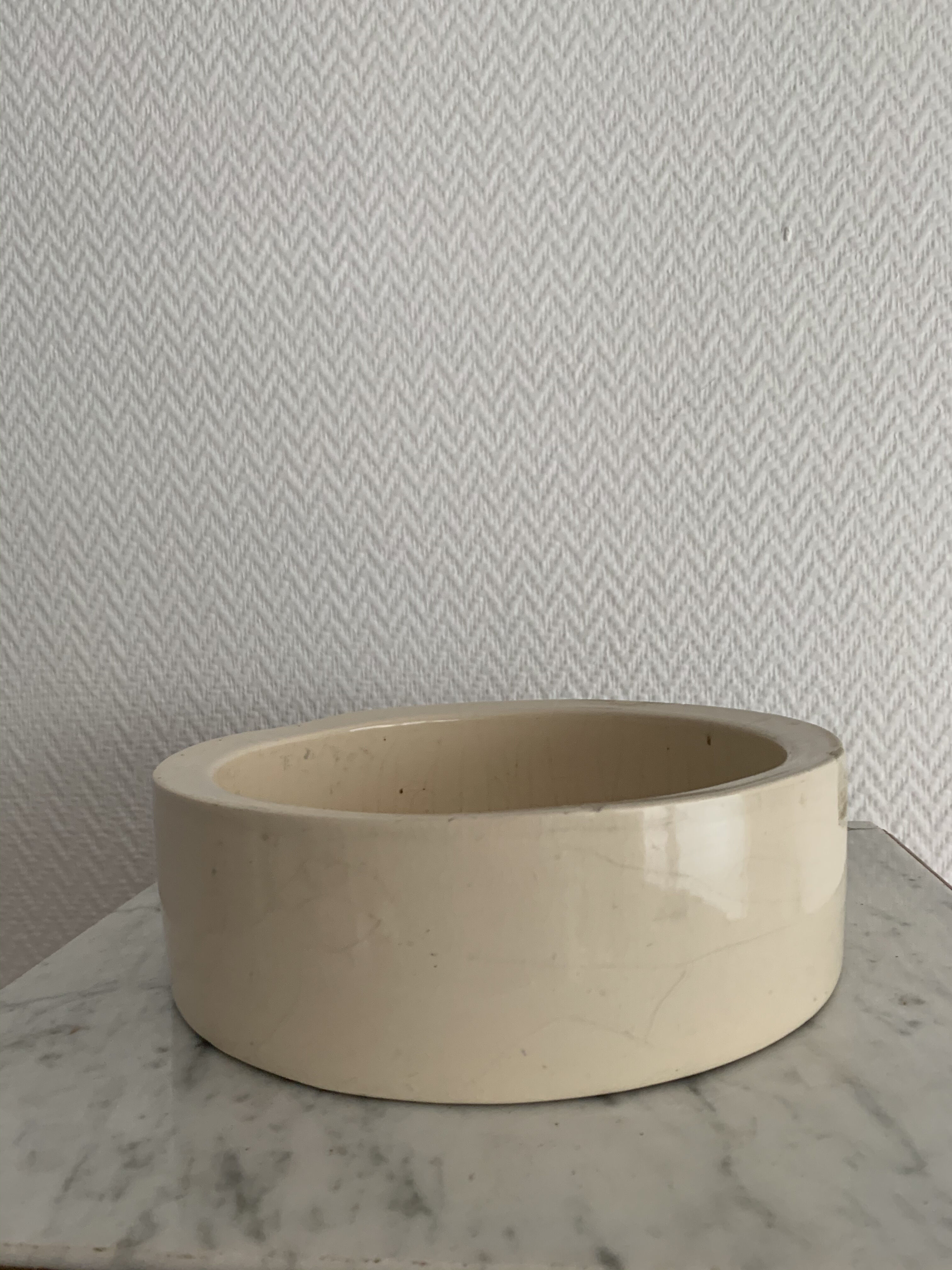 GM beige beige ceramic trinket bowl