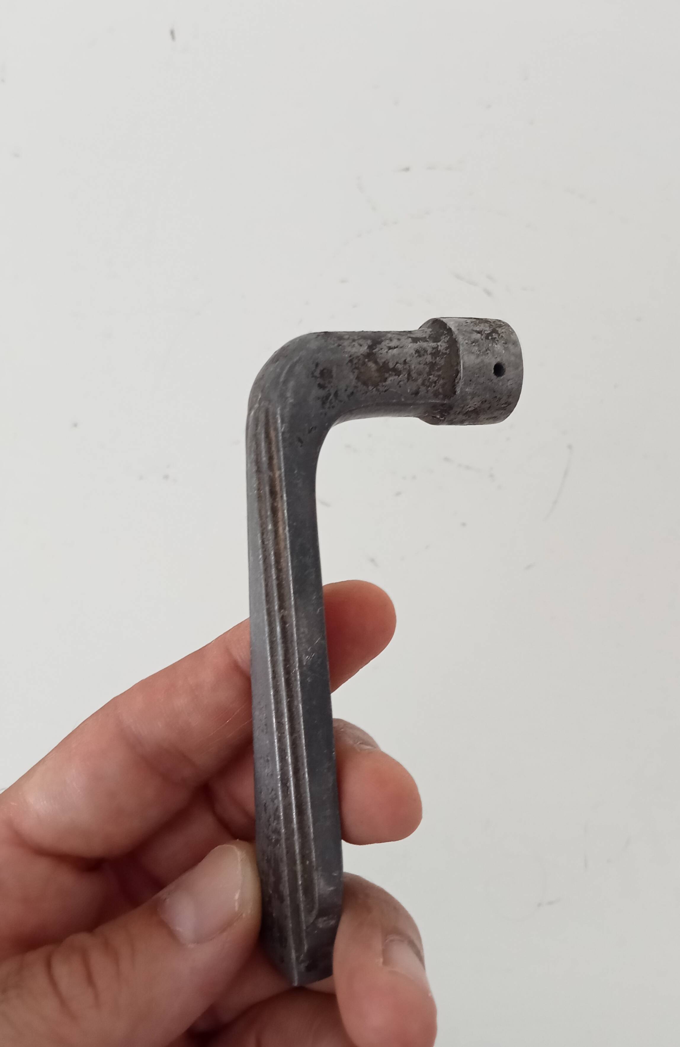 Antique Art Deco door handle in solid aluminium