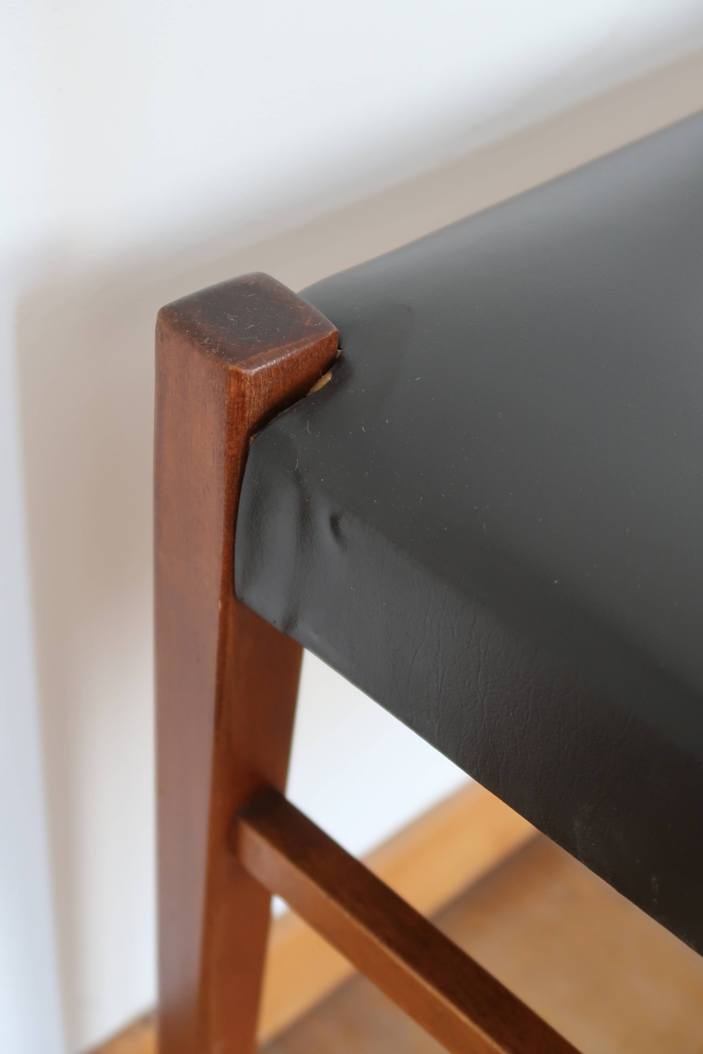 Pair of Scandinavian chairs skaï black