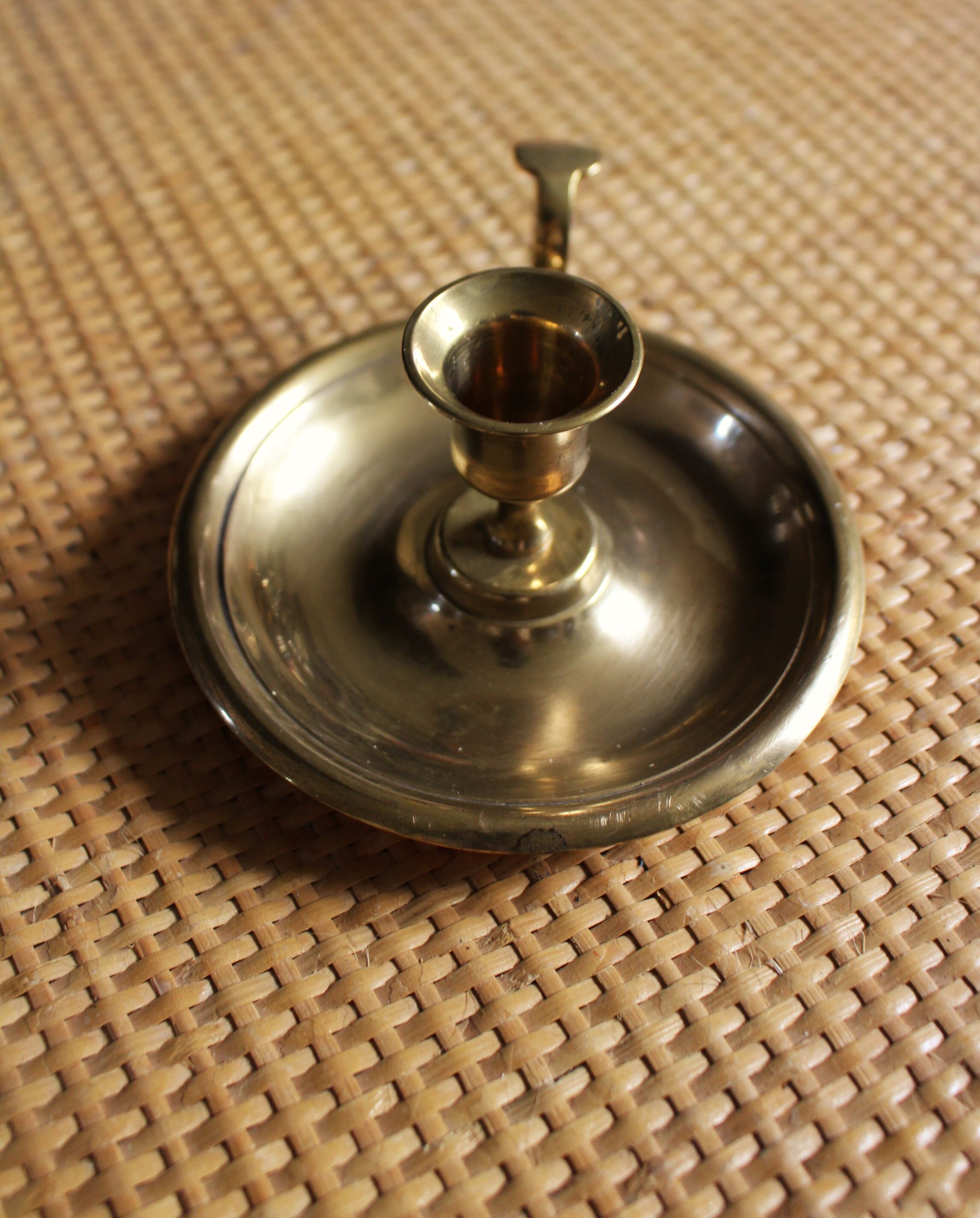 Brass candle holder cellar rat round handle