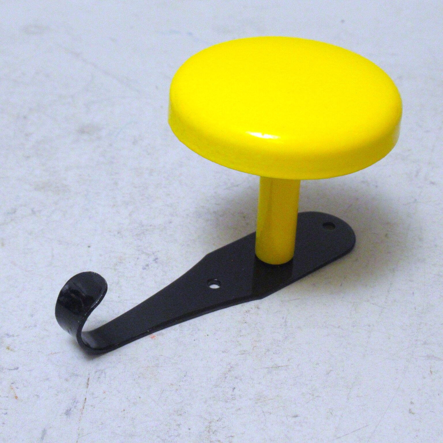 Yellow and black hook 70s