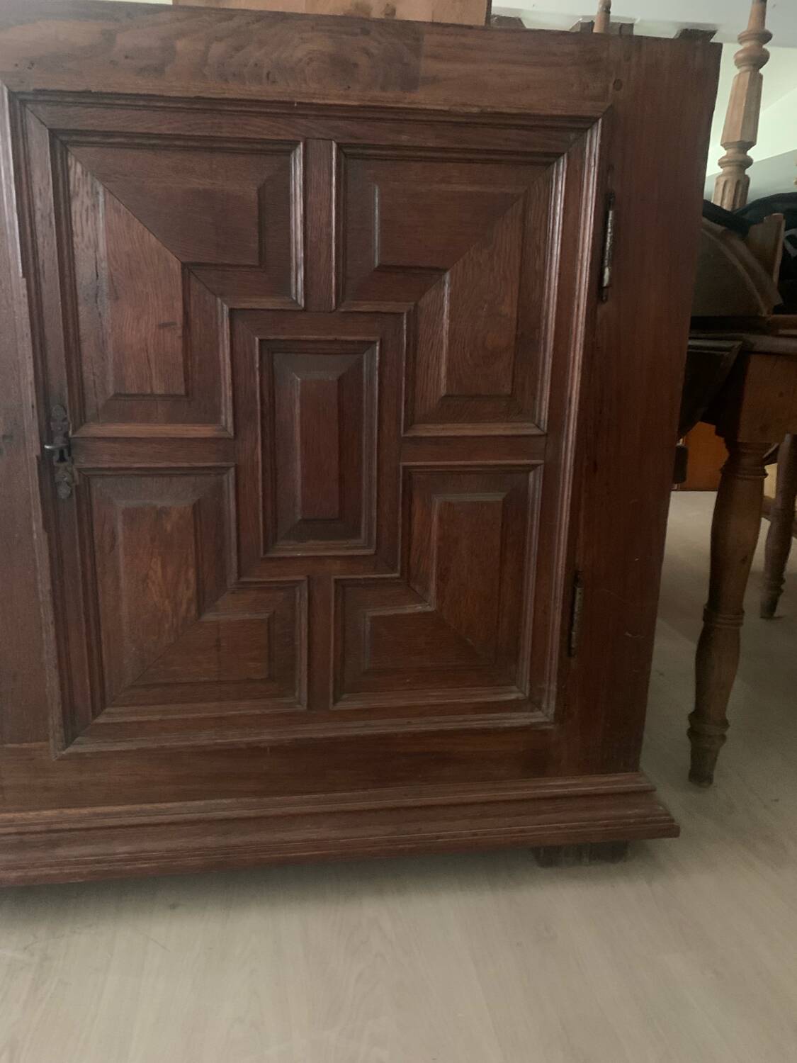 Solid oak sideboard, chest of drawers