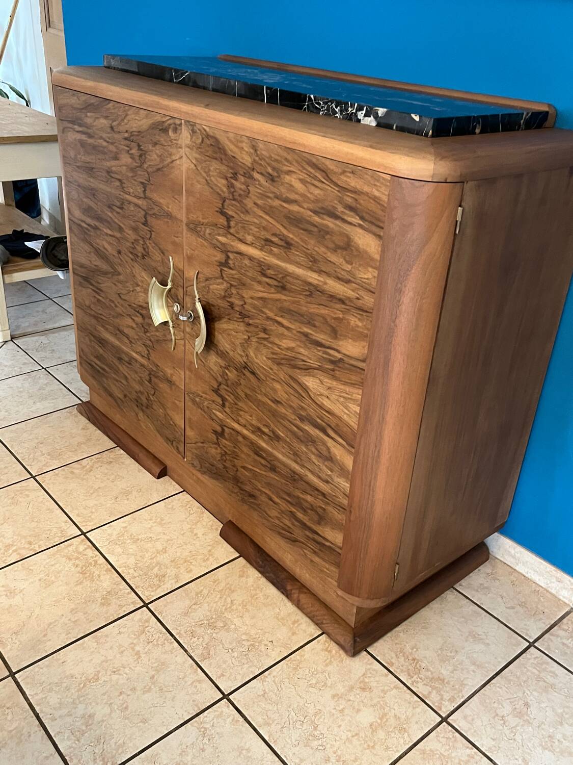 Art Deco 2-door sideboard
