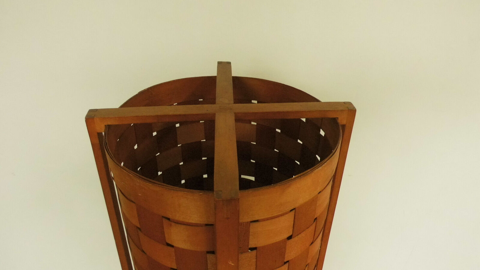 Scandinavian floor lamp