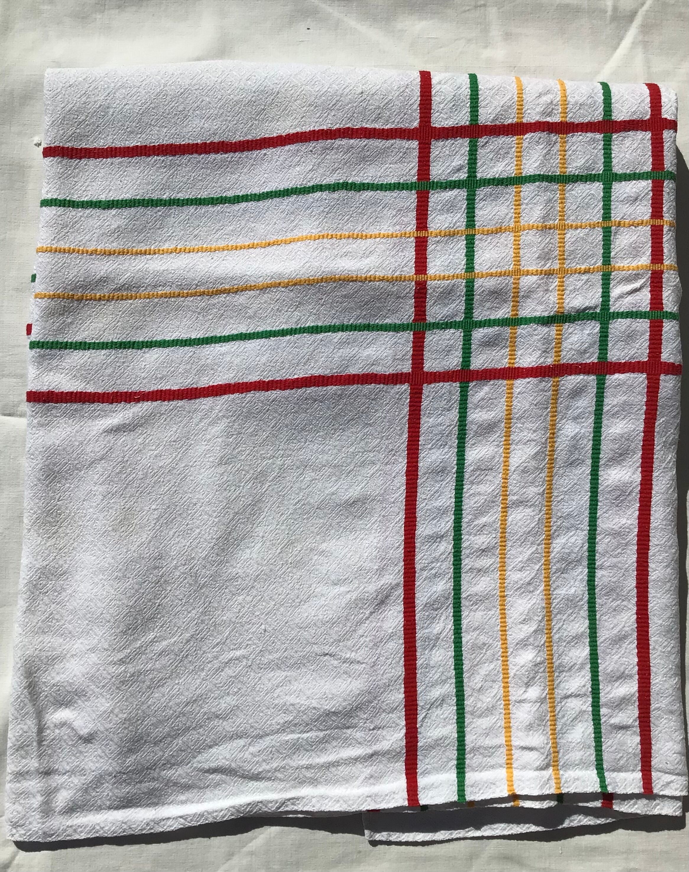 Square tablecloth Basque fabric green red yellow