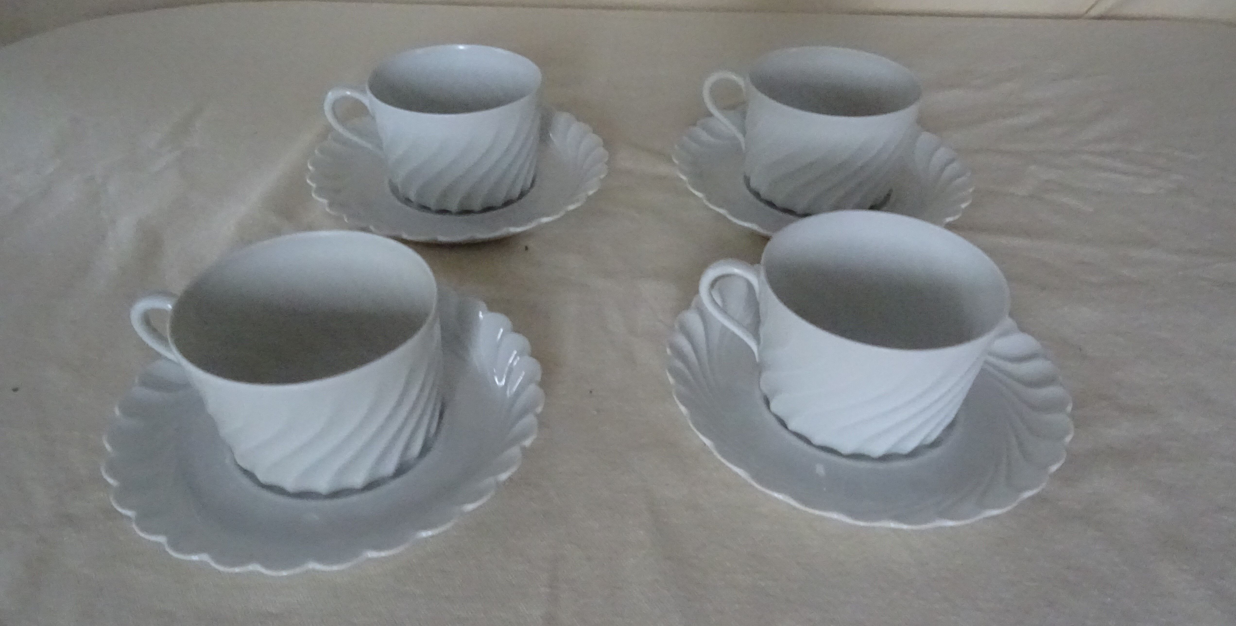 4 cups with saucer Limoges Haviland white torso