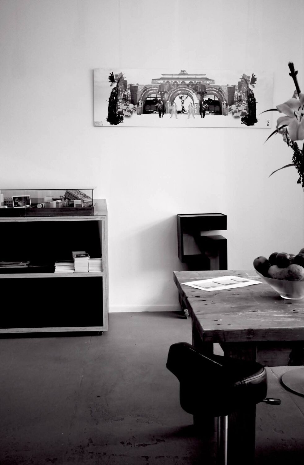 Large black and white artworks / photo collage (160x50) temple