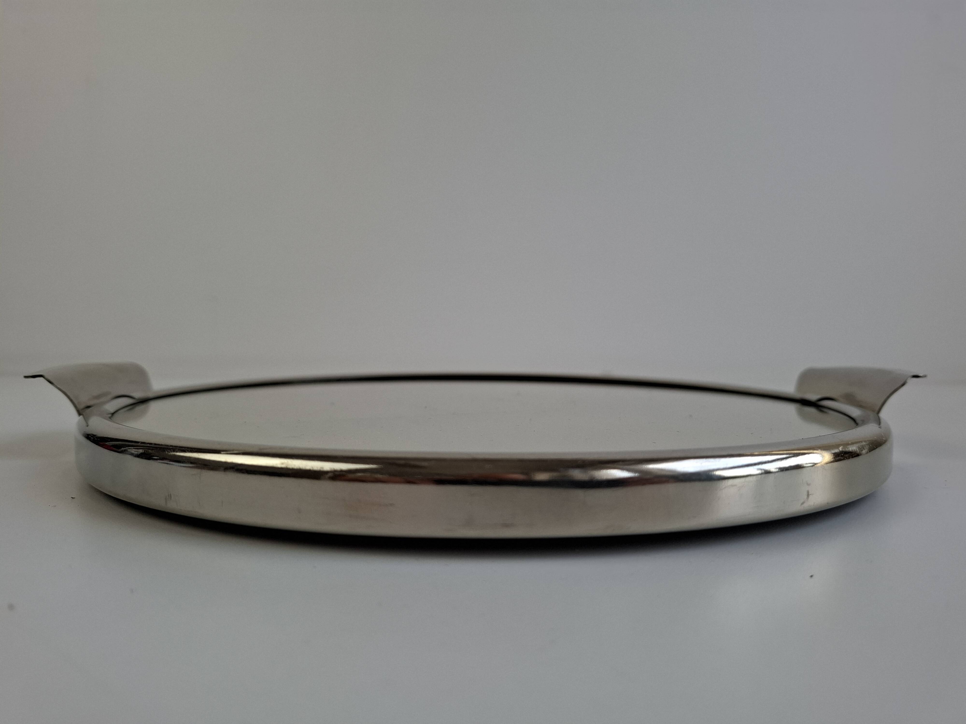 Plateau de service en chrome et miroir Art Déco tchécoslovaque, vers les années 1930.