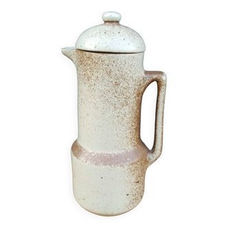 Speckled sandstone pitcher/pourer