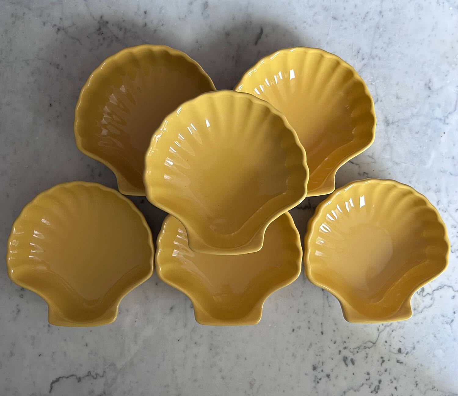 Set of 6 shell-shaped ramekins