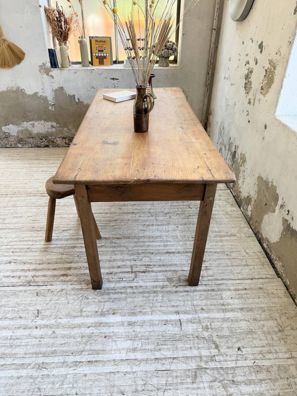 Cherry farmhouse table 1m8