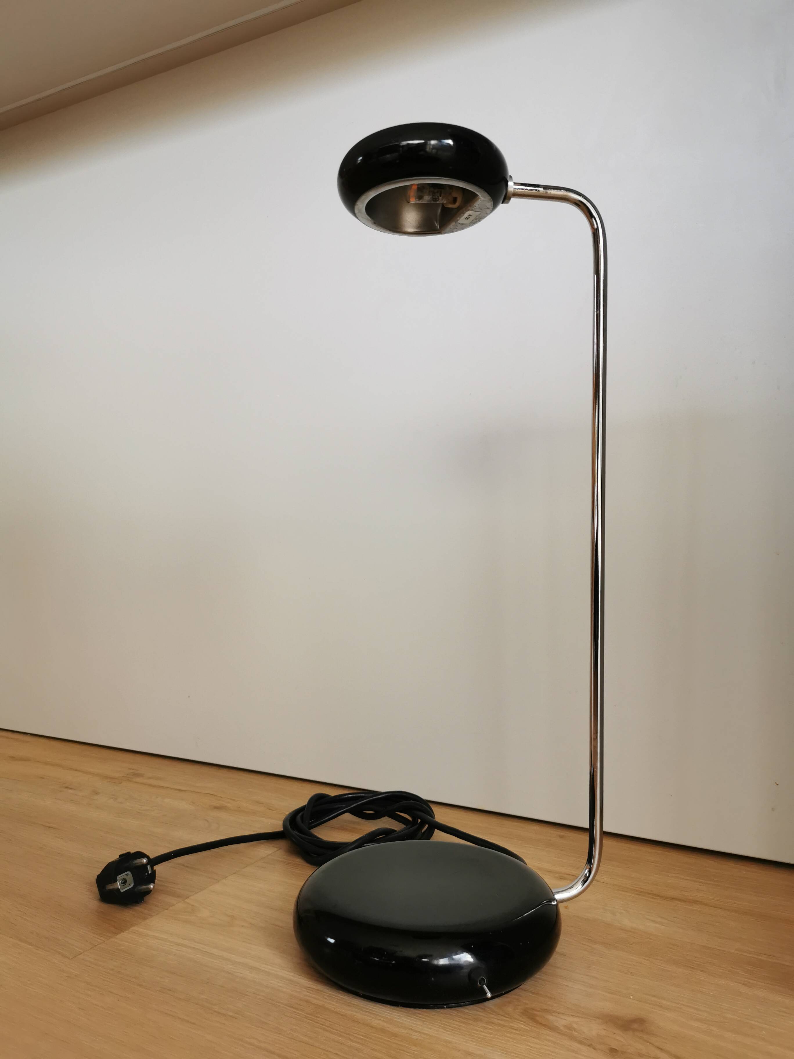 Vintage Meblo Desk Lamp: 1980s Yugoslavia Bruno Gecchelin Design