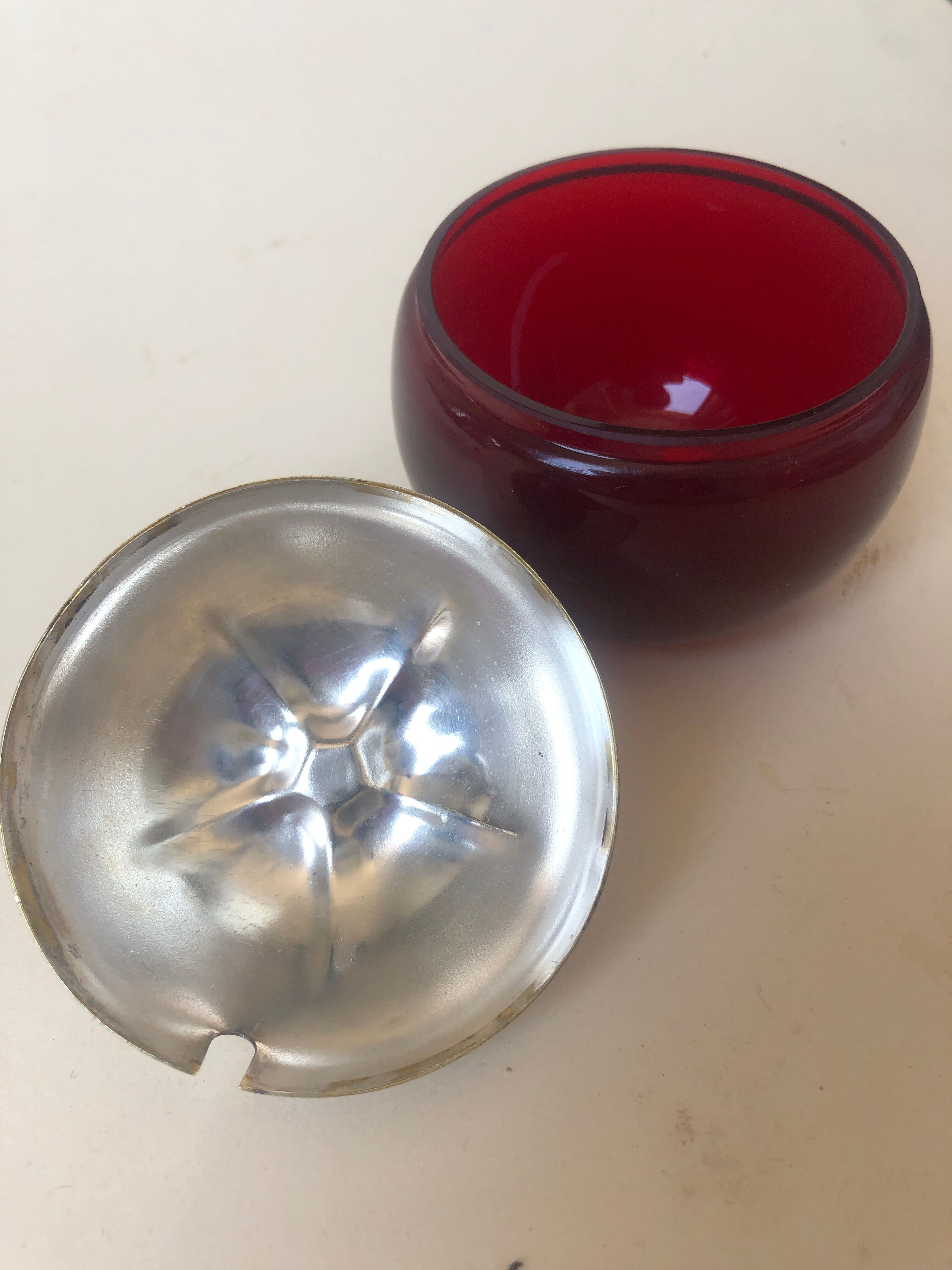 Set of candy apple and pear, metal and glass