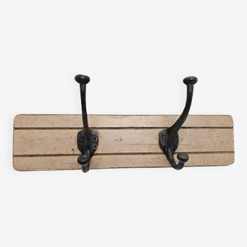 Solid teak coat hook with 2 double cast iron hooks