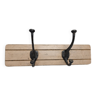 Solid teak coat rack with 2 double cast iron hooks