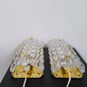Modern mid-century crystal wall sconces in the shape of a drop by Orrefors by Carl Fagerlund.
