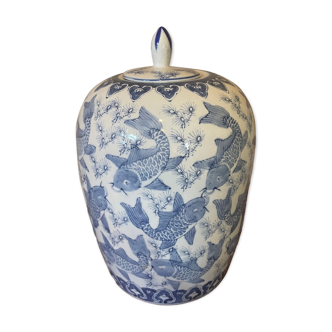 Chinese vase decorated with fish