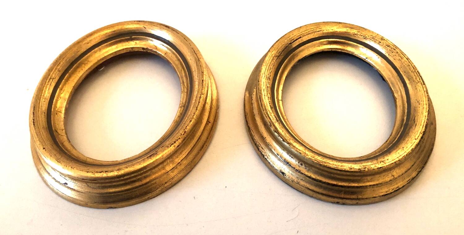Pair of old oval golden wood frames