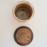 Glazed stoneware pot and its wooden lid