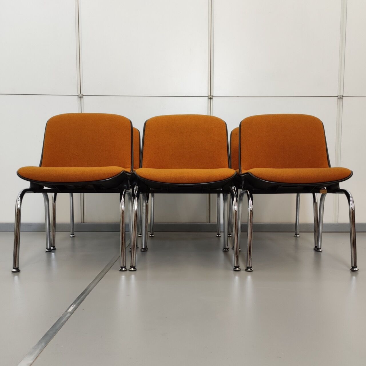 Ensemble de 6 chaises Comforto vintage